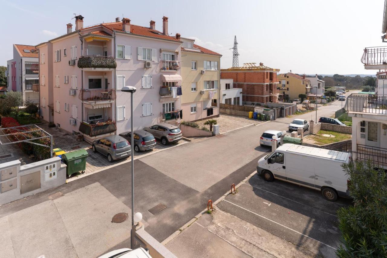 Apartments Anamarija Ровинь Экстерьер фото